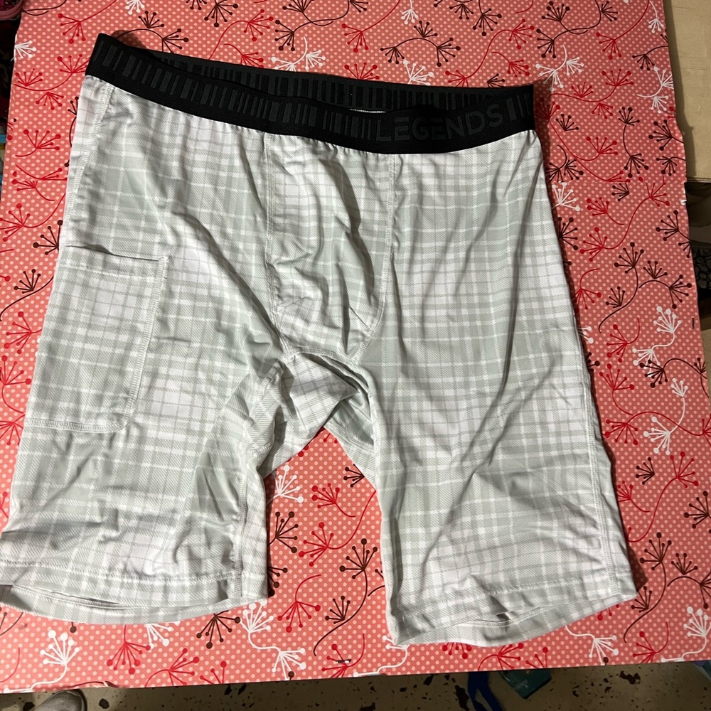 Legends compression shorts